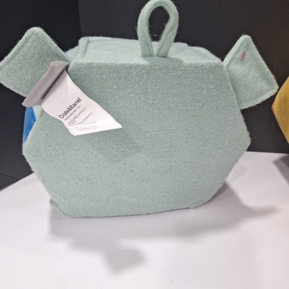 Crate & Barrel 3D Wall Decor- Cat and Dog - Picture 5 of 9
